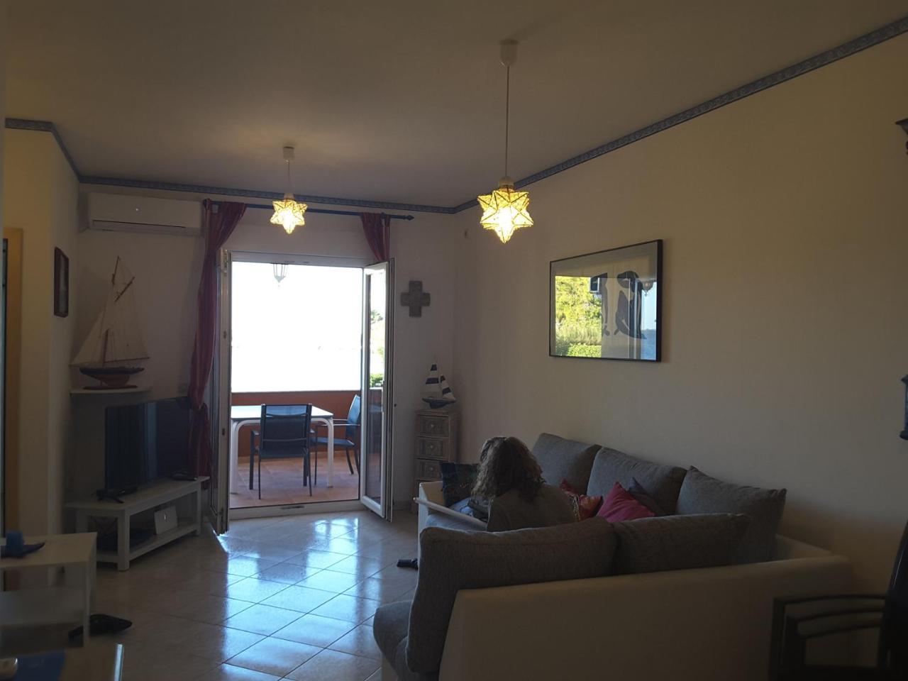 Beach Home Noemie Vir Extérieur photo