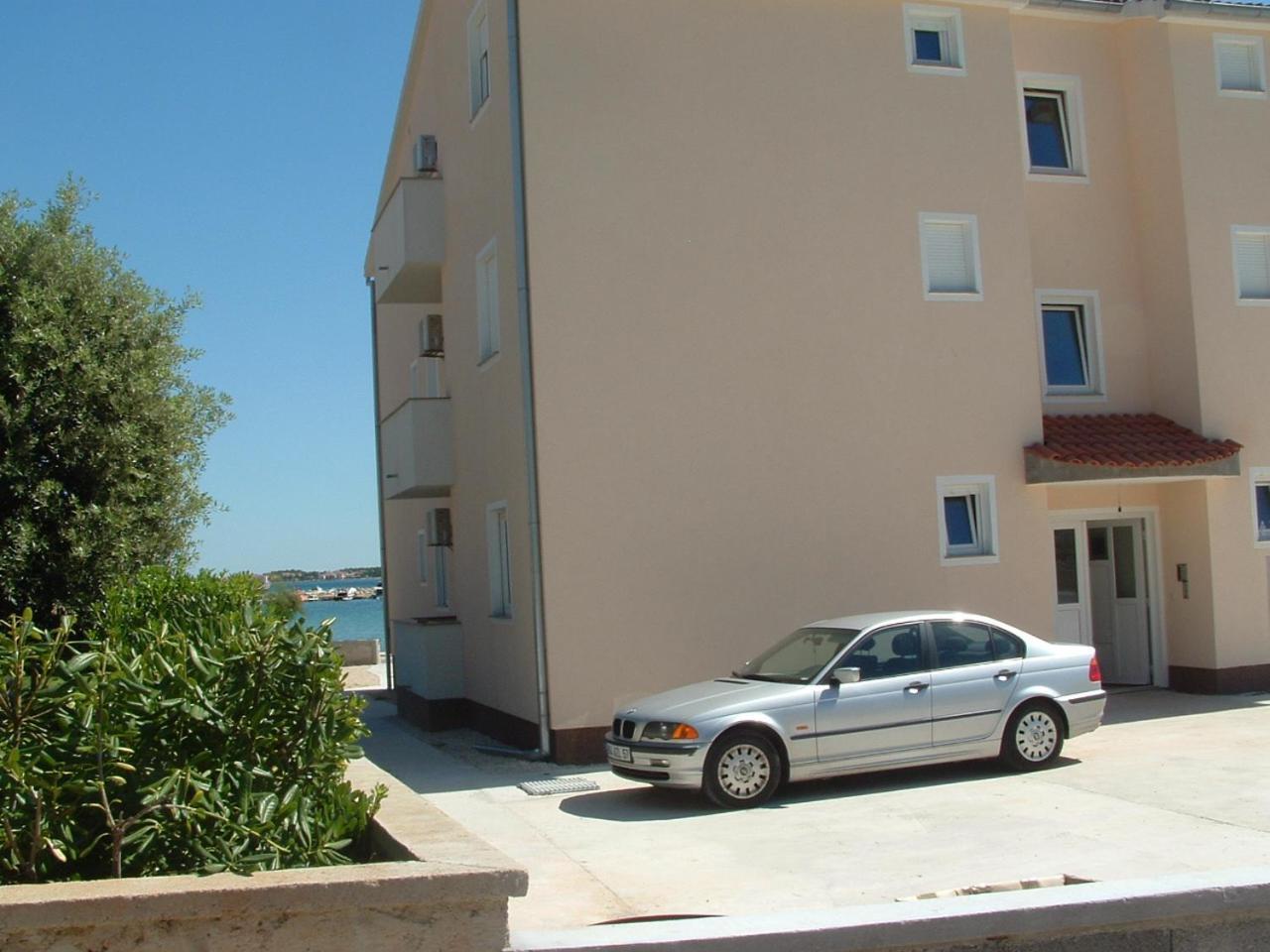 Beach Home Noemie Vir Extérieur photo